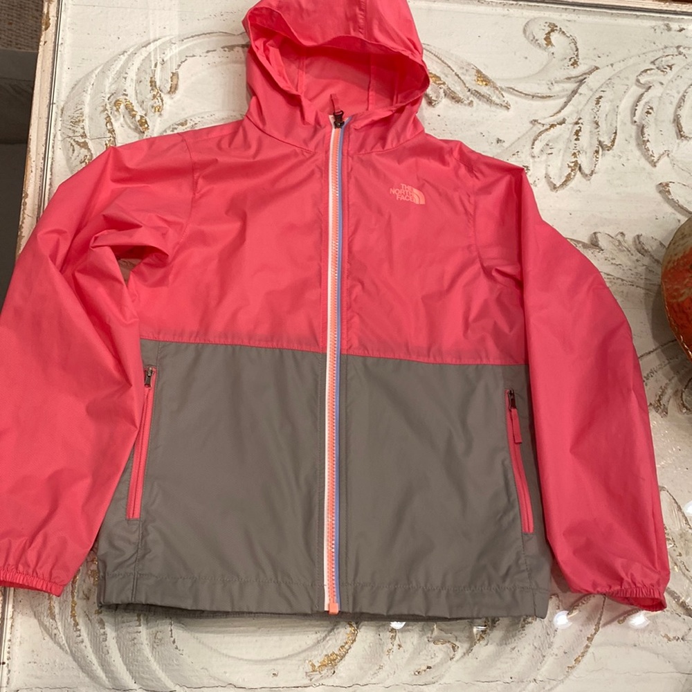 North face Rain jacket! Size 10/12 EEUC